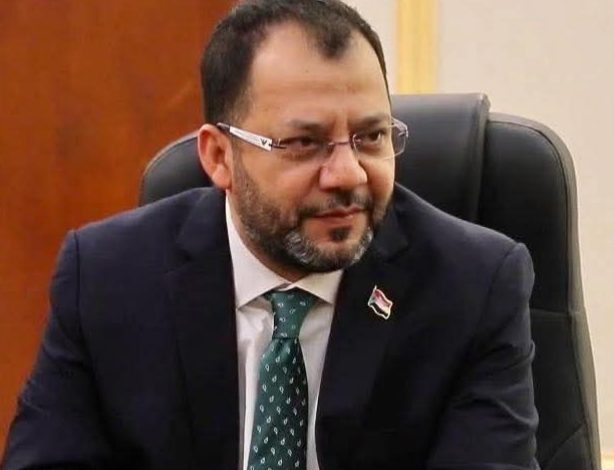 رجل الأعمال عدنان الكاف يحذر من تداعيات رفع الدولار الجمركي ويطالب الحكومة بإجراءات إصلاحية شاملة 1 InCollage ٢٠٢٥٠٦٠١ ١٣١٠٤٢٧١٧